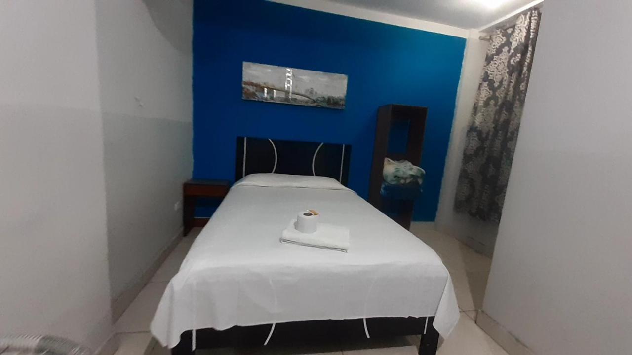 Aypa Hostal Τρουχίλο Εξωτερικό φωτογραφία